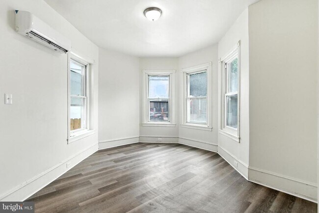 Building Photo - 22 N 53rd St