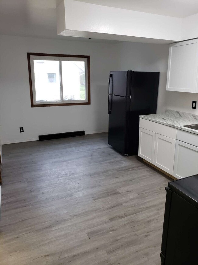 Building Photo - 2925 Santa Fe Trail