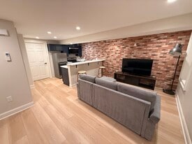 Building Photo - 2122 2nd St NW