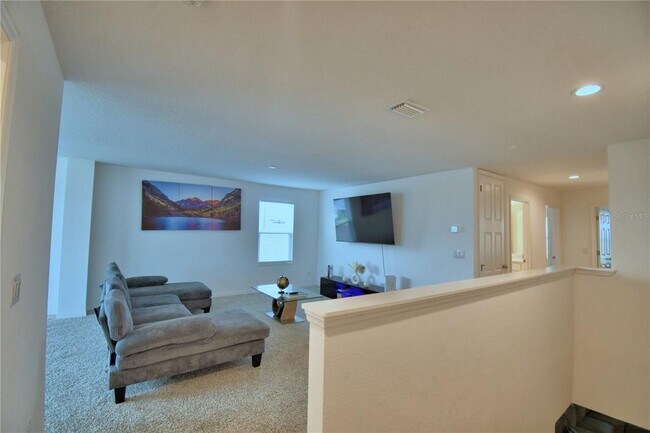 Building Photo - 691 Campo Ln