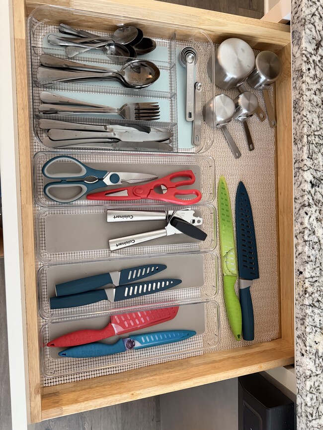 Building Photo - 6690 Eastbrook Ave SW