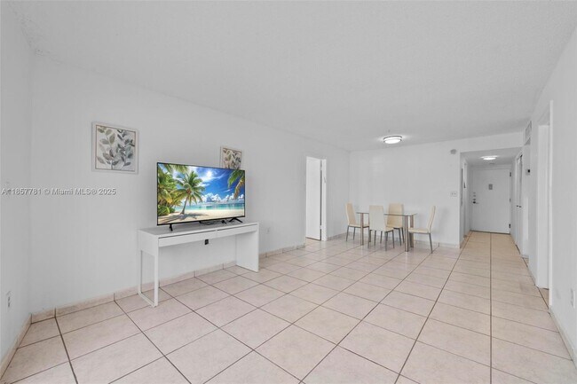 Building Photo - 4101 Indian Creek Dr
