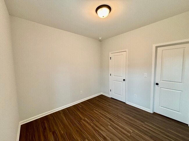 Building Photo - 1465 Creekside Cir NW