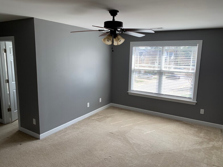 Building Photo - 1905 Fieldhouse Ave