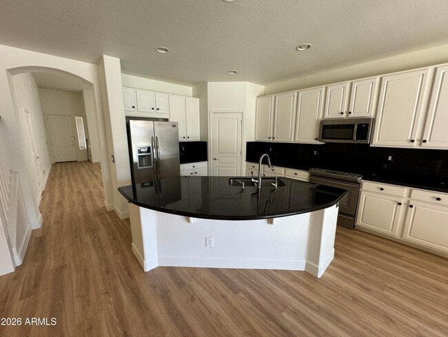 Building Photo - 1127 W Mesquite St