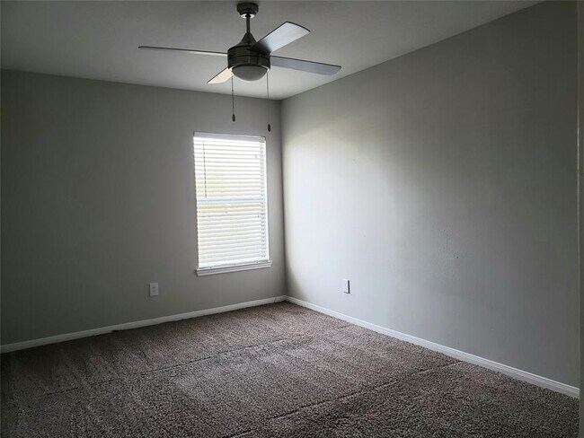 Building Photo - 7431 Colony Bend Ln
