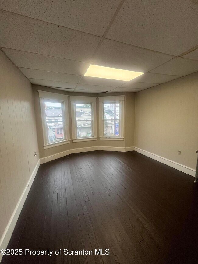 Building Photo - 304 Pittston Ave