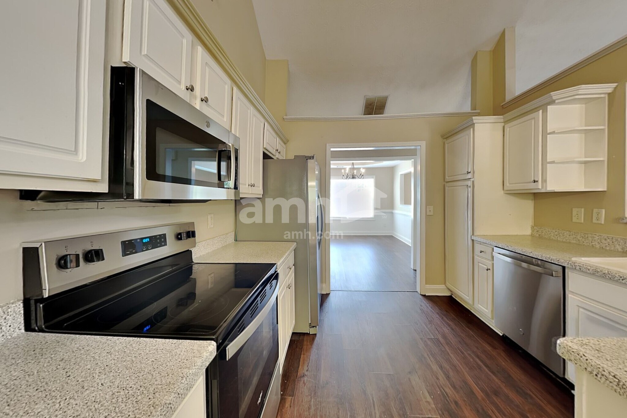 Building Photo - 4422 Keenly Valley Dr NE