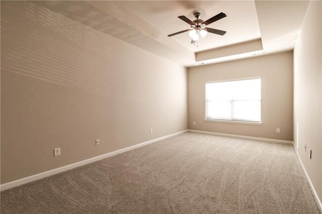 Building Photo - 606 Oakside Pl