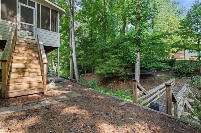 Building Photo - 766 Chesterfield Dr