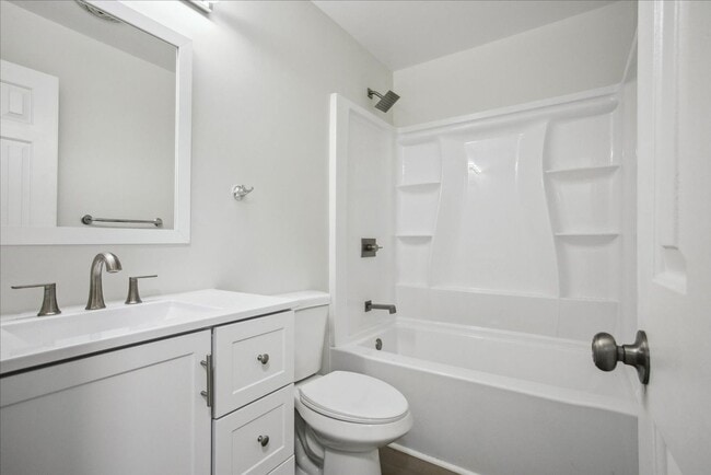 Building Photo - 5BR Back River Views | 2-Car Garage | Cul-de-Sac | Hampton VA