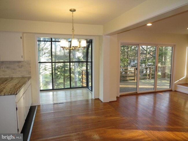 Building Photo - 30 Kings Grant Rd