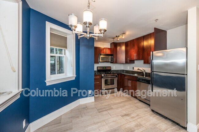 Building Photo - 1219 Q St NW