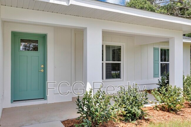 Building Photo - 6 Elm Loop