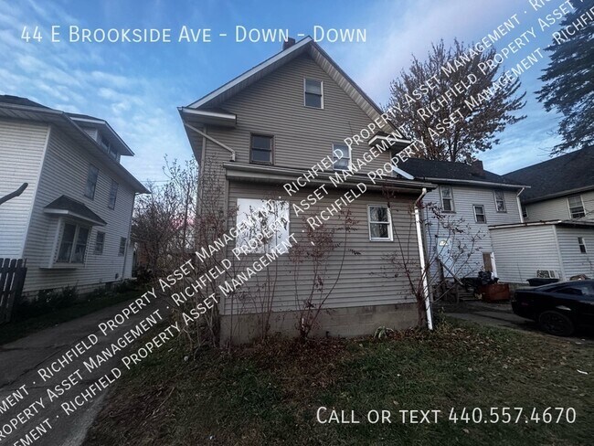 Building Photo - 44 E Brookside Ave