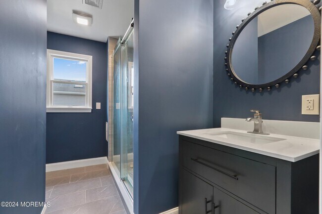 Building Photo - 1419 Joseph St