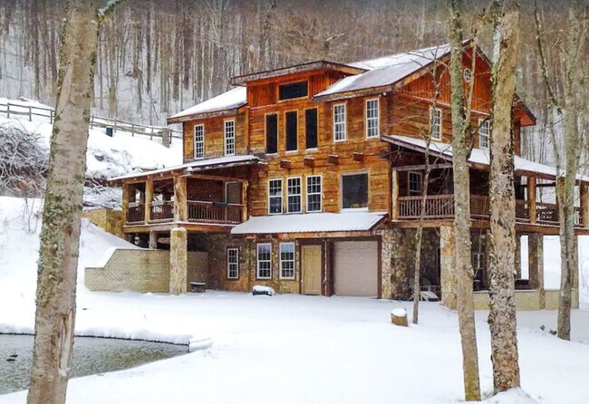 Building Photo - 195 Black Bear Dr