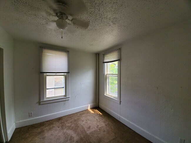 Building Photo - 2512 Walnut St