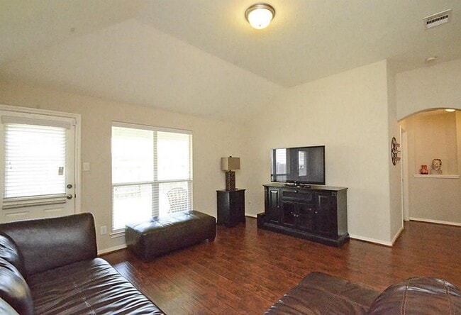 Building Photo - 15834 Sarasam Creek Ct