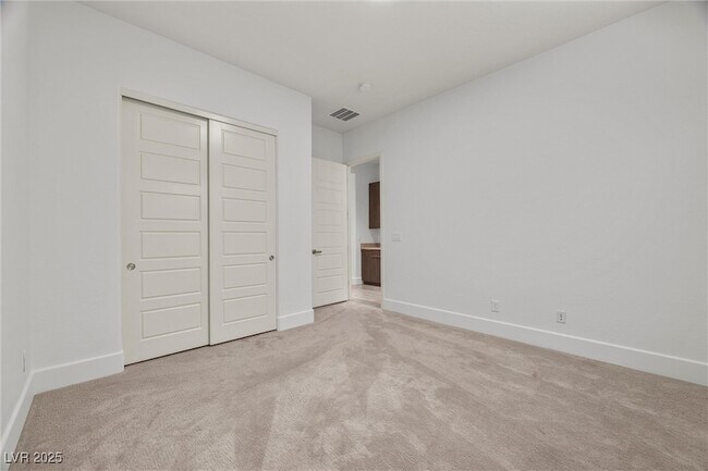 Building Photo - 6243 Carol Butte Ct