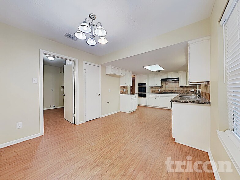 Building Photo - 7506 Lemon Tree Cir