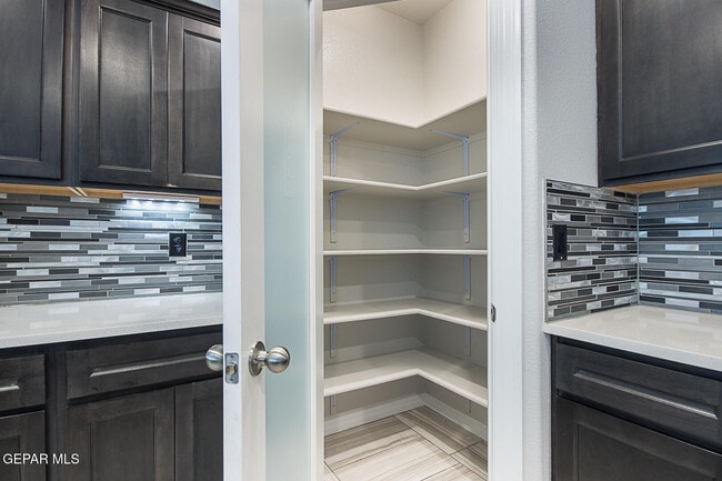 Building Photo - 2621 Mike Price Dr