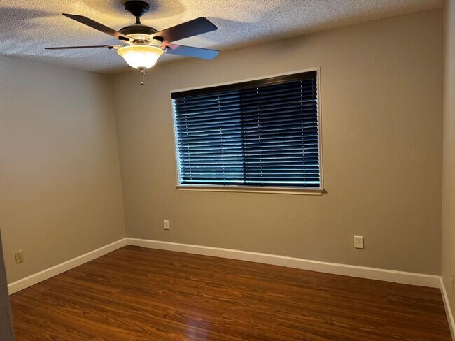 Building Photo - 12304 Boneta Cove
