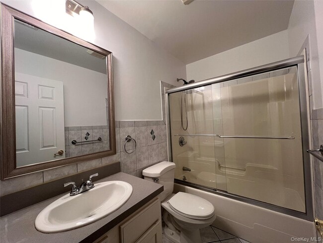 Building Photo - 112 2nd St