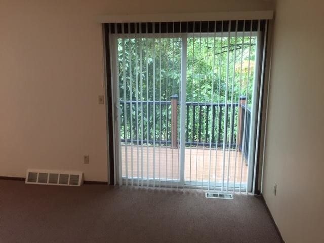 Building Photo - 2094 Fox Hollow Dr