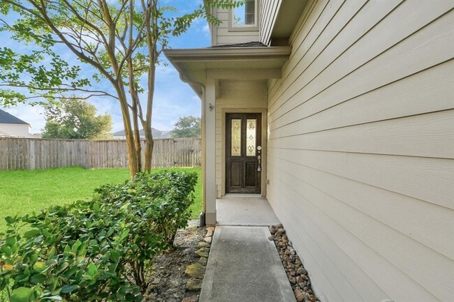 Building Photo - 6483 Calgary Woods Ln