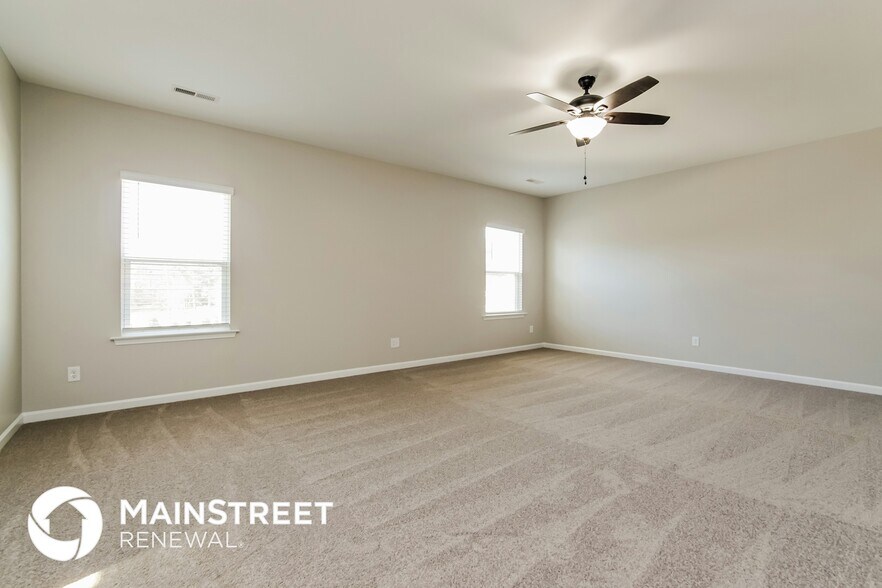 Building Photo - 39 Sedge Wren Ct