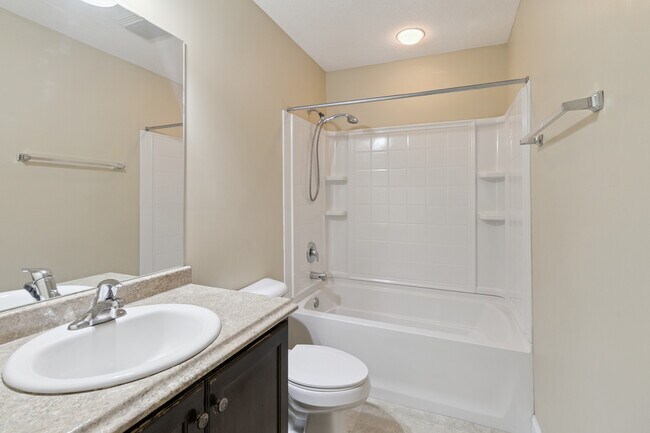 Building Photo - 608 Piedmont Ave