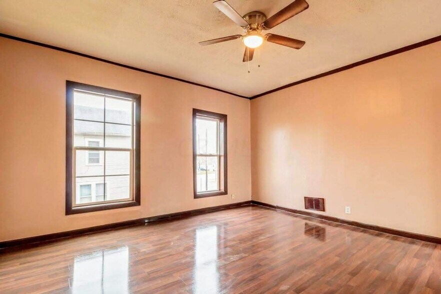 Building Photo - 274 S Skidmore St