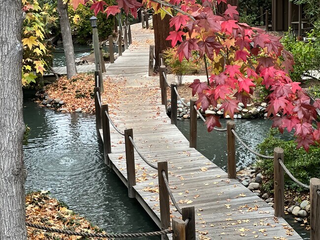 Building Photo - 911 Fulton Ave