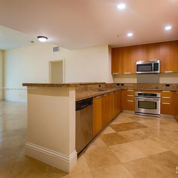 Primary Photo - 7901 Hispanola Ave