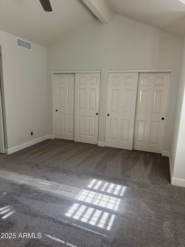 Building Photo - 7960 E Pepper Tree Ln