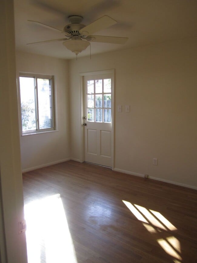 Building Photo - 5712 2nd St S