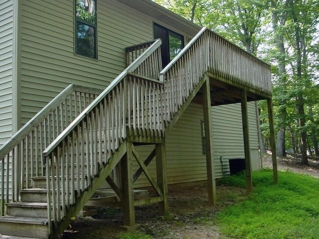Building Photo - 14 Frost Pine Cir
