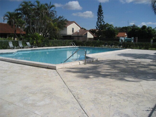 Building Photo - 8853 SW 112th Pl