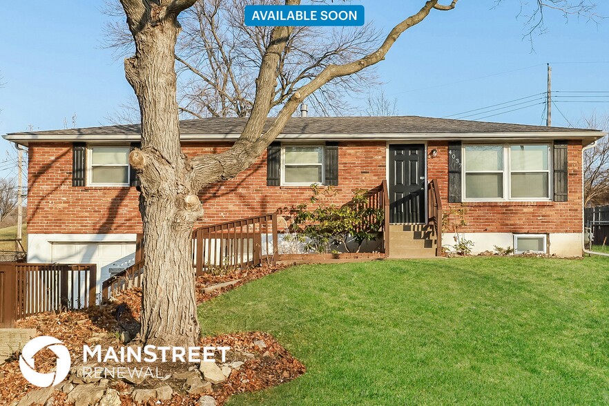 Primary Photo - 4037 N Spruce Ave
