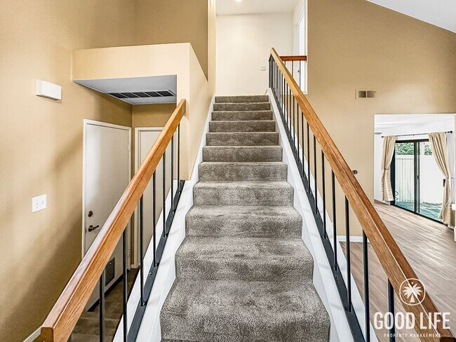 Building Photo - Mission Viejo Gem! Private Yard, Vaulted Ceilings & Resort-Style Pool + Spa