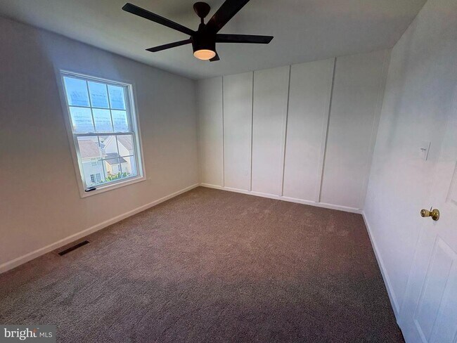 Building Photo - 55 Fuzzy Tail Dr