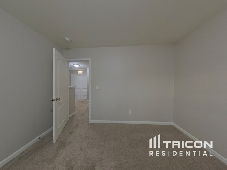 Building Photo - 5318 Artesa Ct