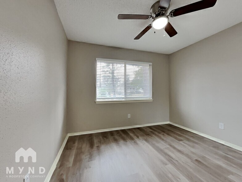 Building Photo - 25515 Mill Pond Ln