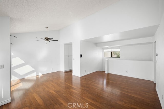 Building Photo - 10475 Newhome Ave