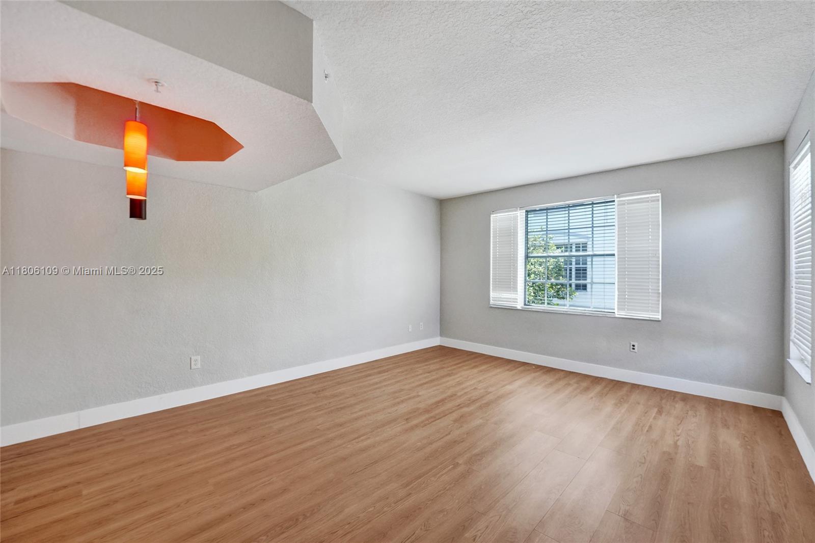 Building Photo - 781 SW 148th Ave