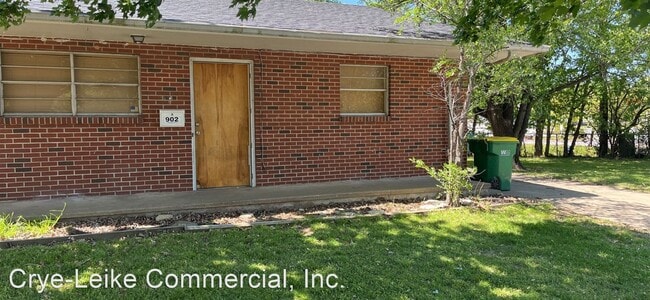 Primary Photo - 2 br, 1 bath House - 902 Young Street