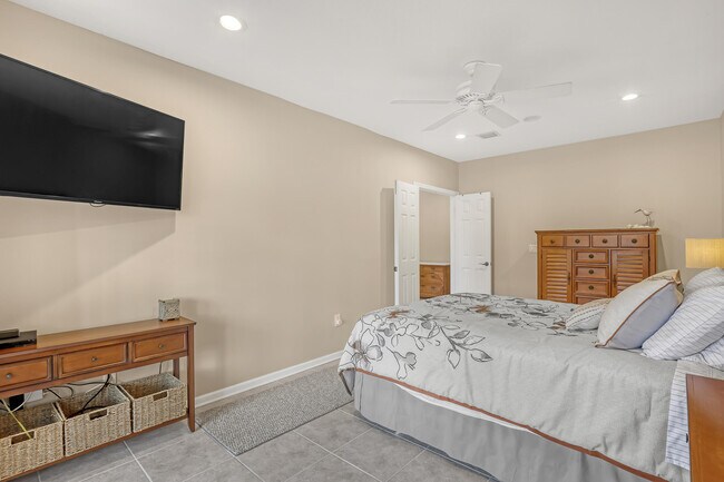 Building Photo - 2063 Reston Cir