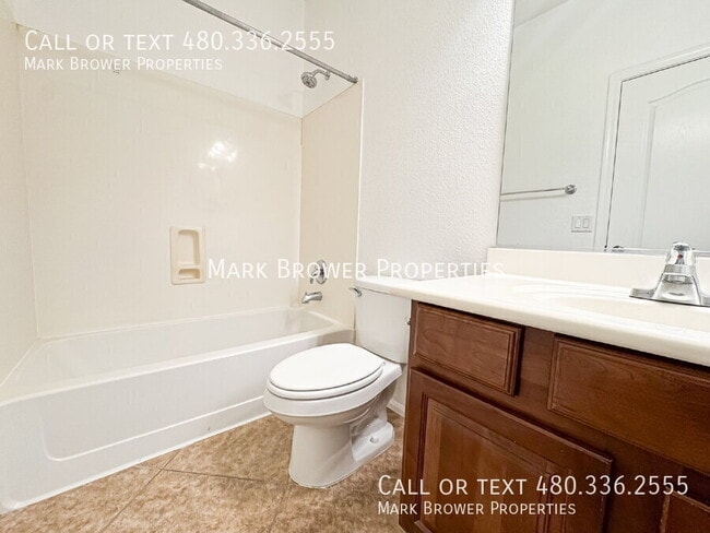 Building Photo - 21657 Dietz Dr