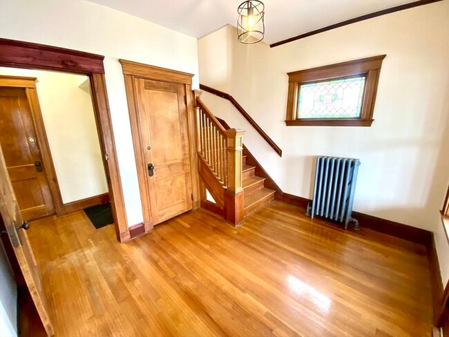 Building Photo - 24 Clyde Rd